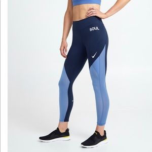 NWT Nike Epic Lux 7/8 Mesh Tight- size small